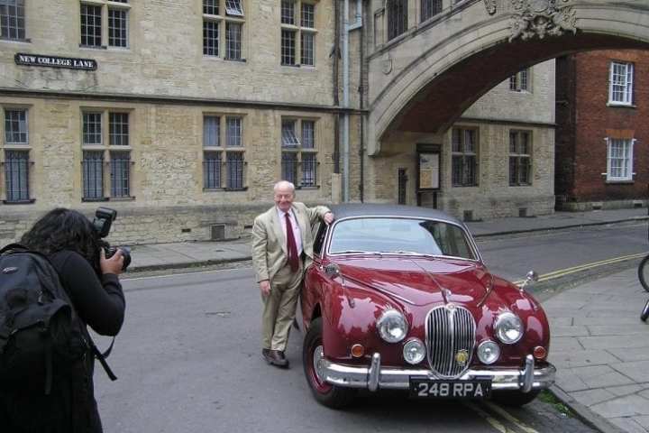 a car parked in front of a building